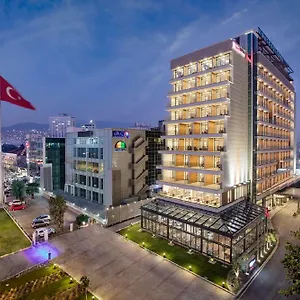 Hilton Garden Bayrakli Hotel İzmir